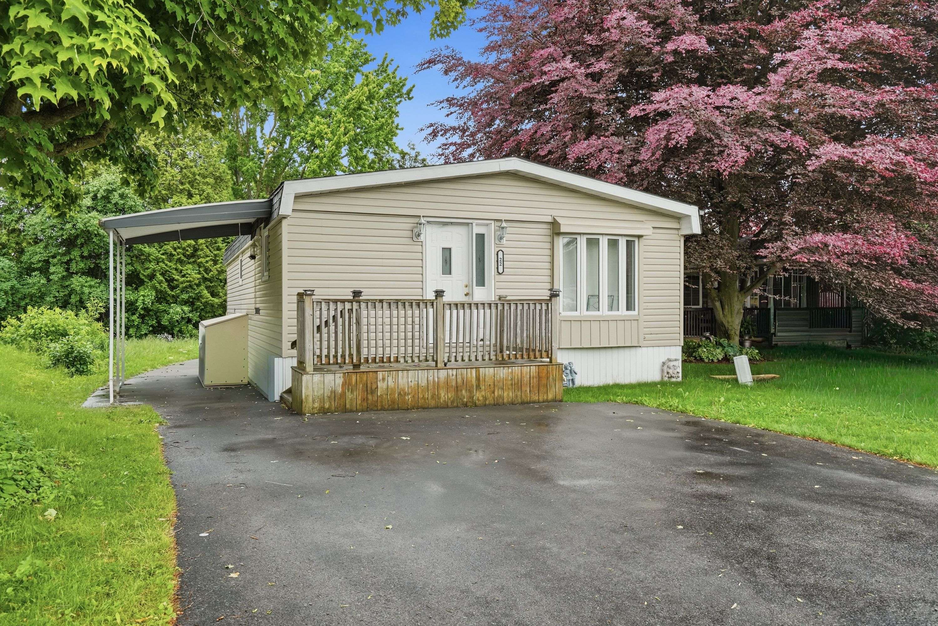 1294 8th Concession RD W #22, Hamilton, ON L0R 1V0