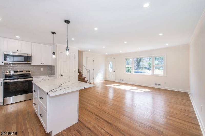 53 Snyder Ave, Denville Twp., NJ 07834