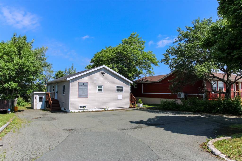 4 Edinburgh Drive, Mount Pearl, NL A1N 1E7