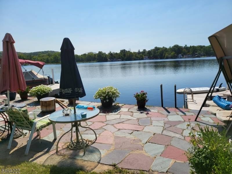 21 Meteor Trl, Byram Twp., NJ 07821