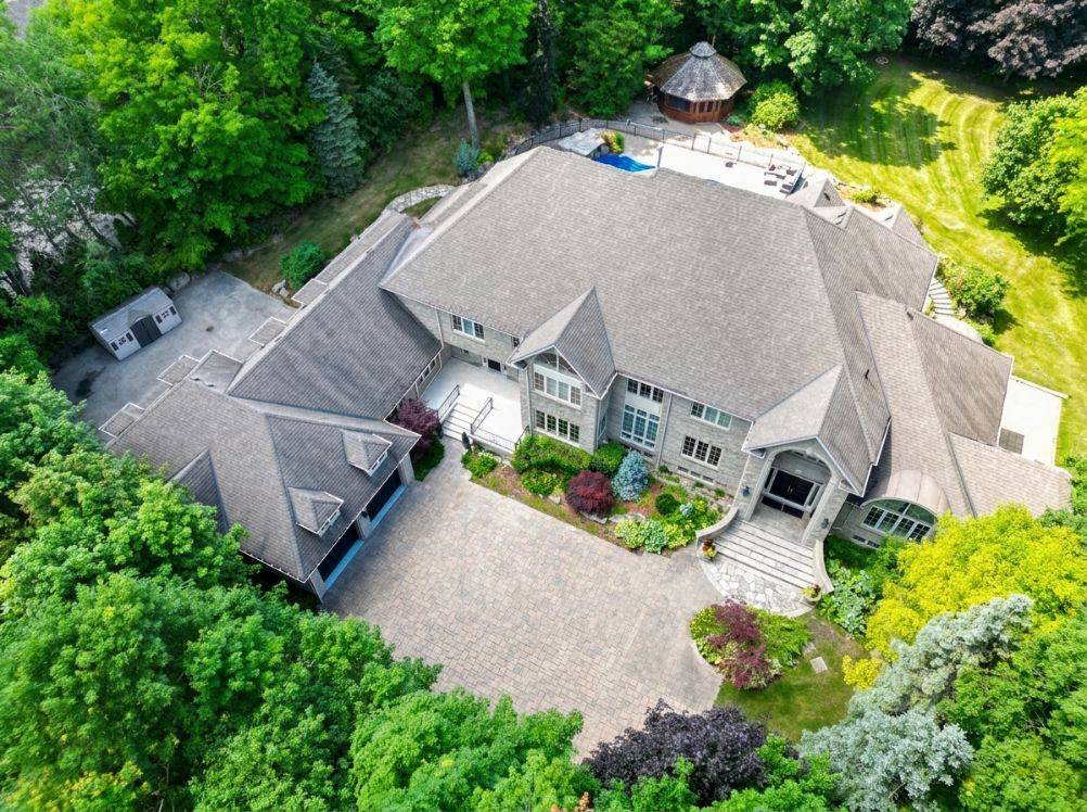 65 Offord CRES, Aurora, ON L4G 3G8