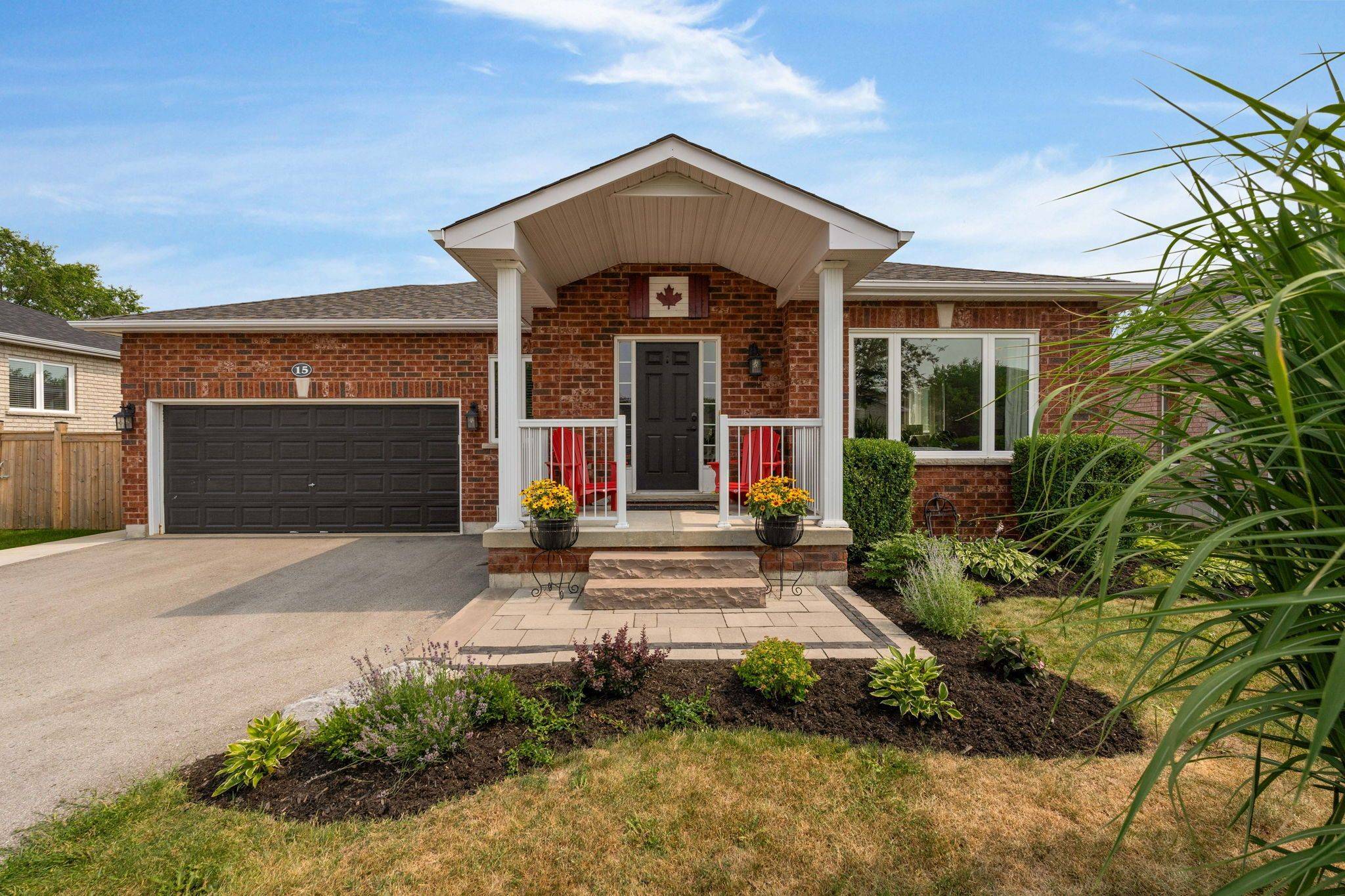 15 Corbett ST, Springwater, ON L0L 1P0