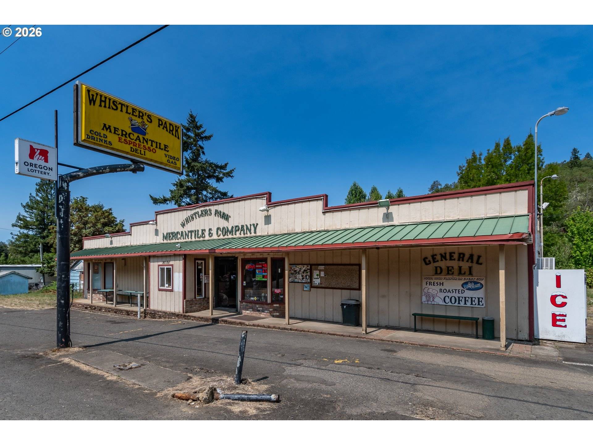 14190 N UMPQUA HWY, Roseburg, OR 97470