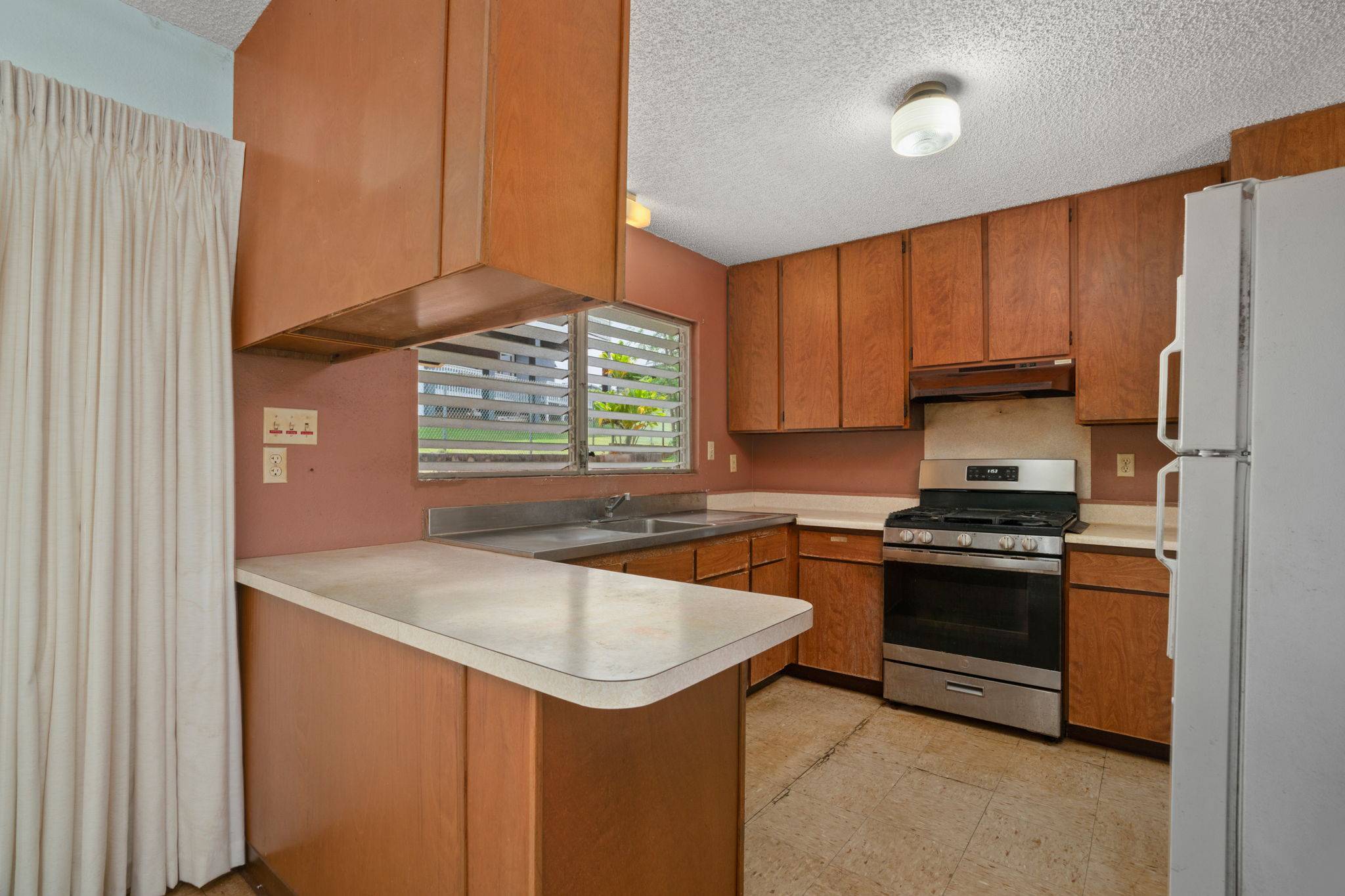 4576 KINO PL, Kalaheo, HI 96741