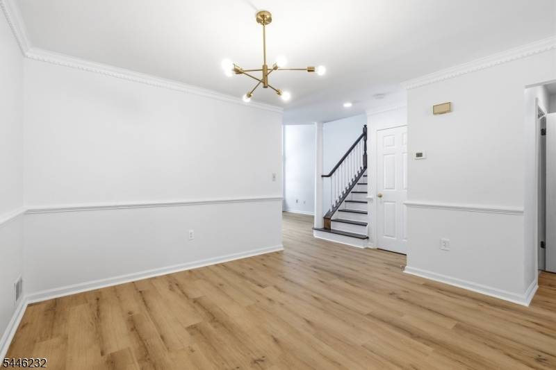 55 Heritage Ct, Montville Twp., NJ 07082