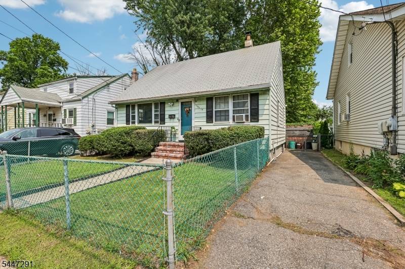 563 Purce St, Hillside Twp., NJ 07205