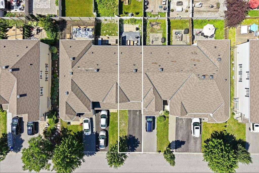 493 Ashbourne CRES, Barrhaven, ON K2J 0P5