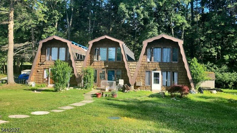 363- C Lake Shore South O3, Montague Twp., NJ 07827