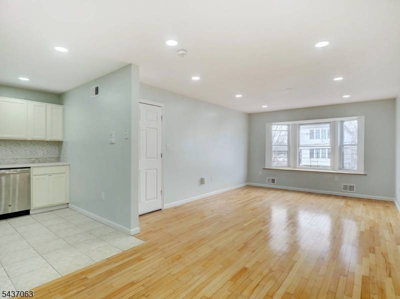 190 S 11Th St #1, Newark City, NJ 07107