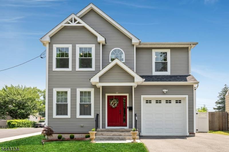 75 Bowlby St, Dover Town, NJ 07801