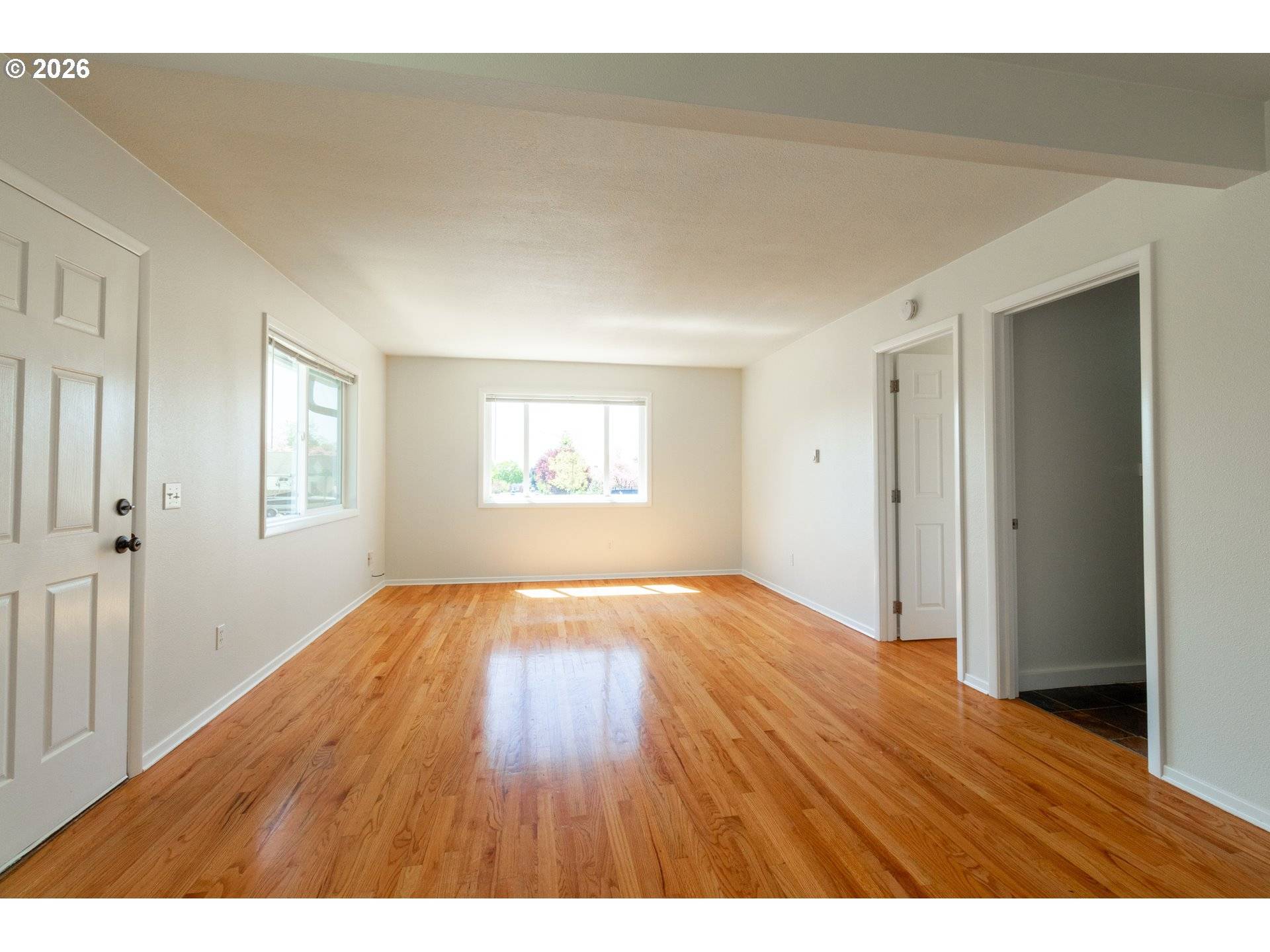 2404 E 13TH ST, Vancouver, WA 98661