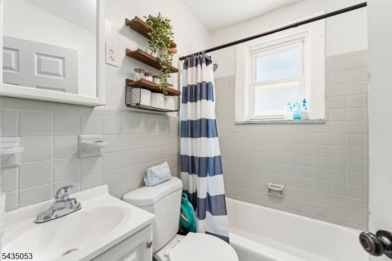 30 Rockview Ter, North Plainfield Boro, NJ 07060
