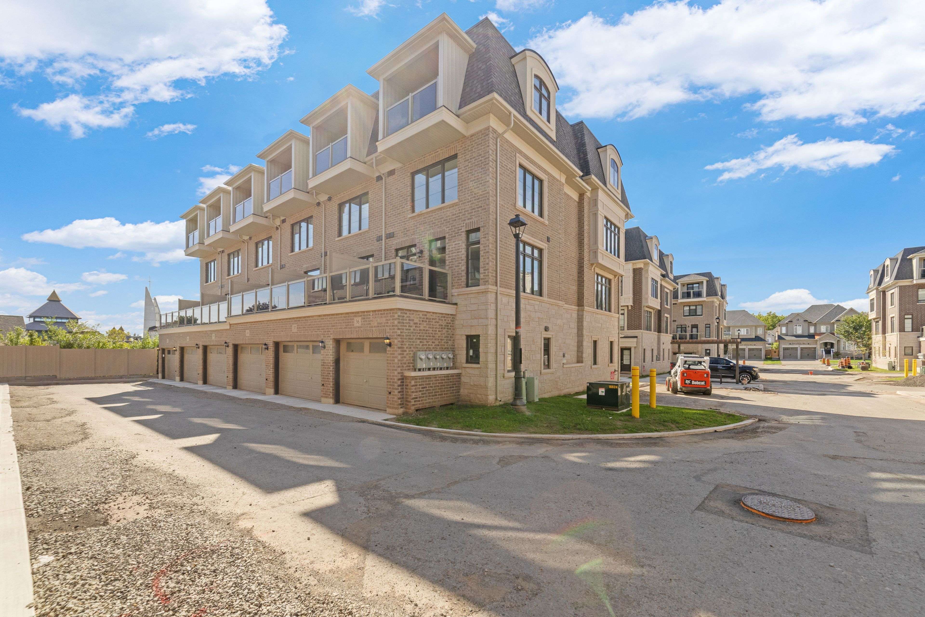 260 Melody Common #36, Oakville, ON L6H 8A5