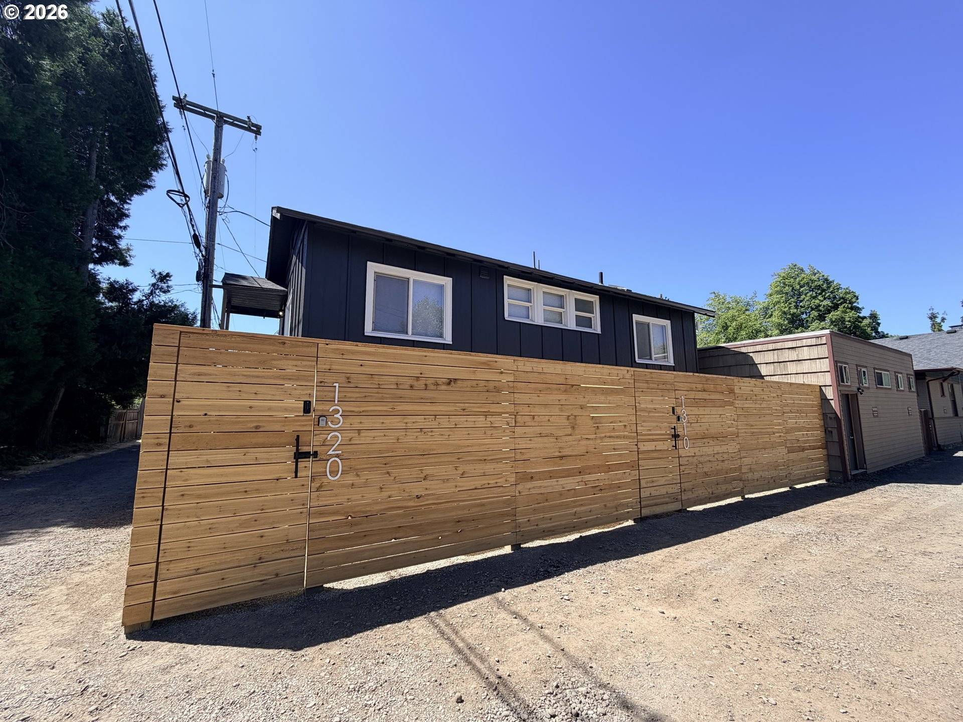 1310 WASHINGTON ALY, Eugene, OR 97401