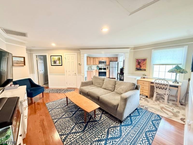 141 Main St #8, South Bound Brook Boro, NJ 08880