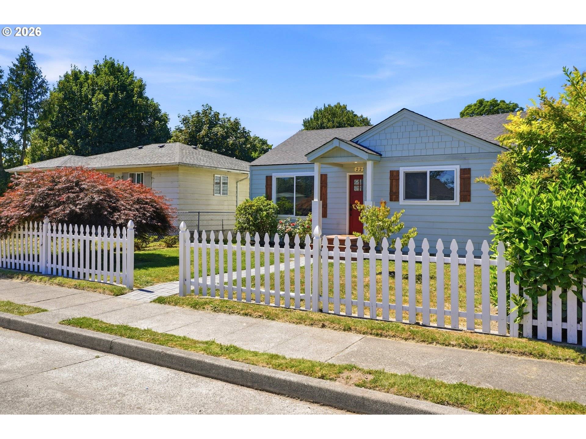 229 19TH AVE, Longview, WA 98632