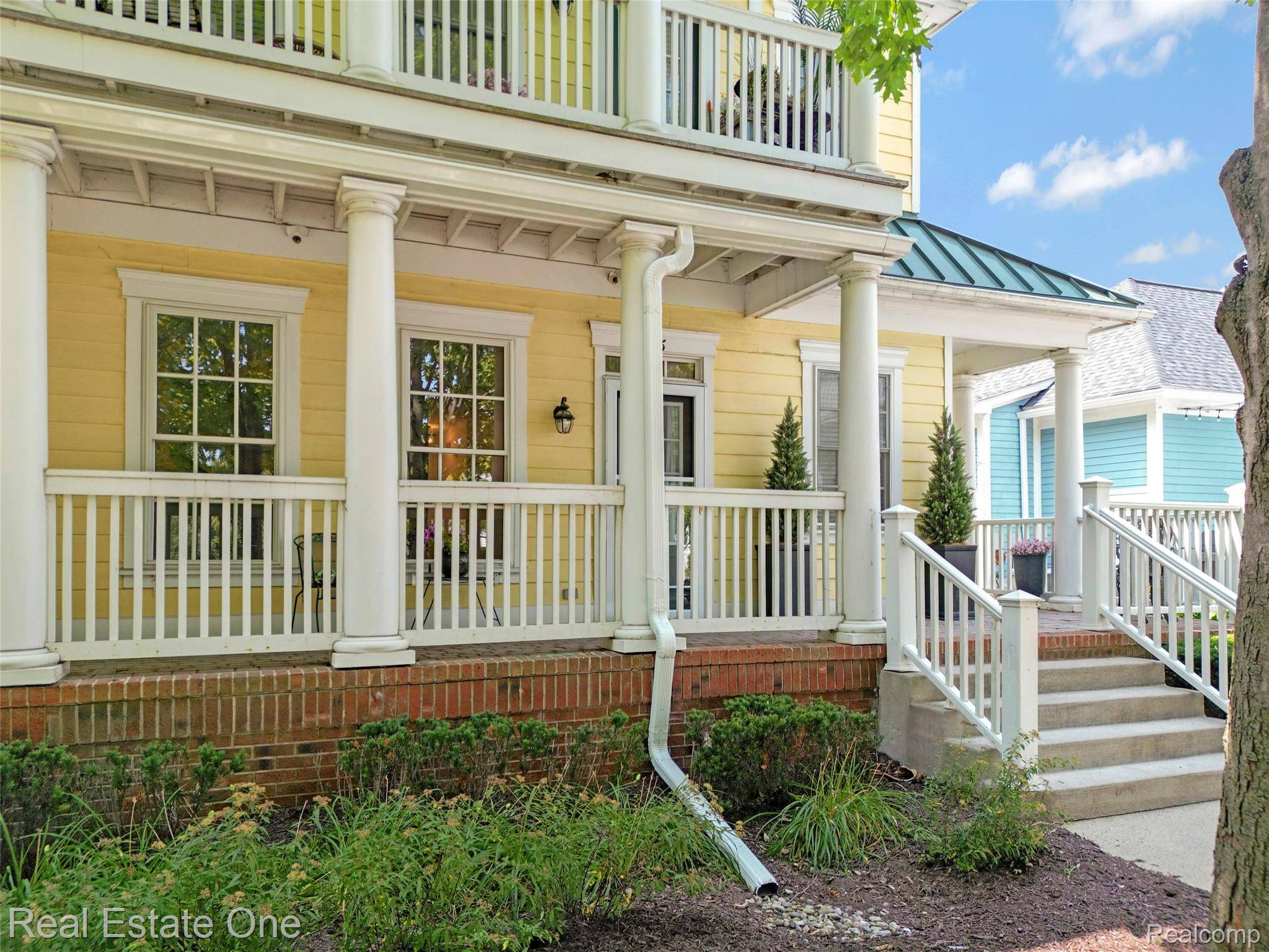256 Constitution ST, Canton Charter Township, MI 48188