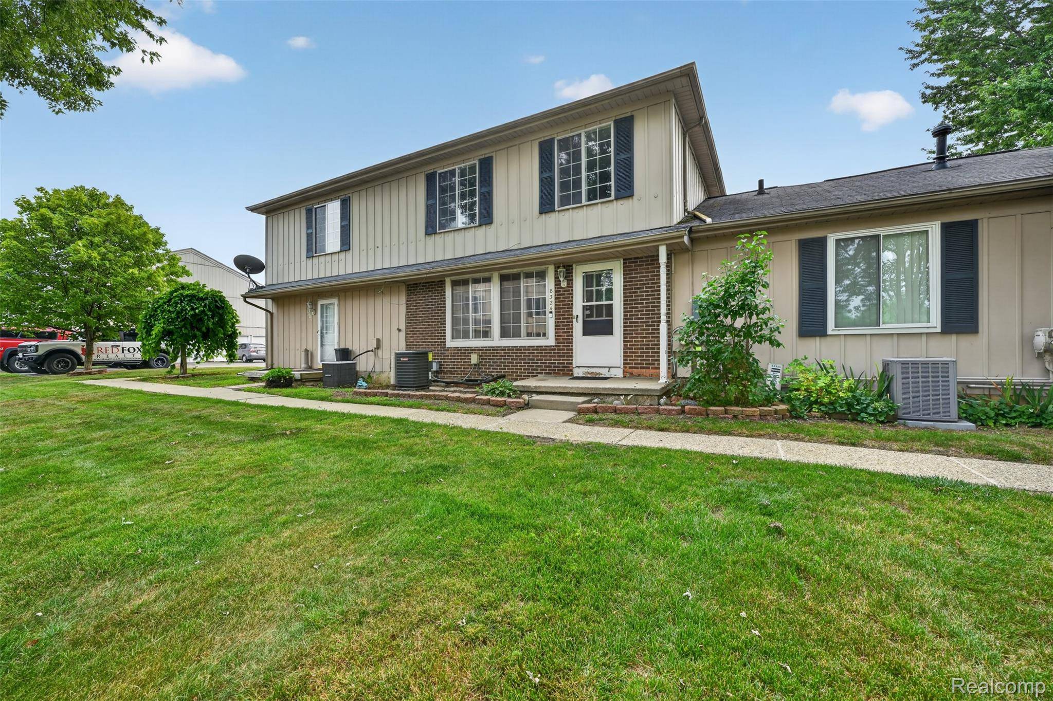 8324 N Genesee RD, Genesee Charter Township, MI 48458
