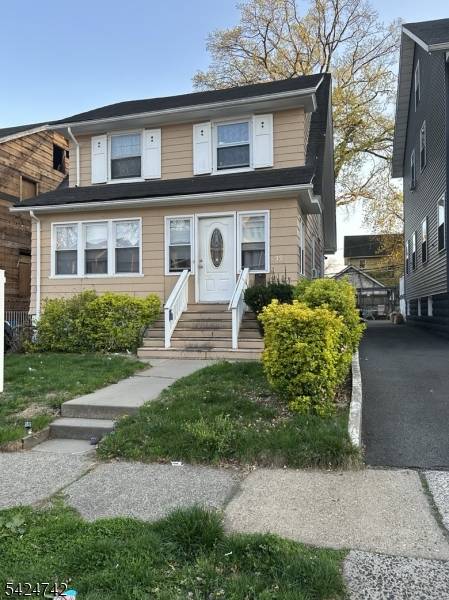 39 Wayne Ave, East Orange City, NJ 07018