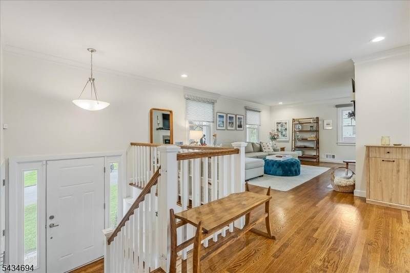 5 Persimmon Way, Springfield Twp., NJ 07081