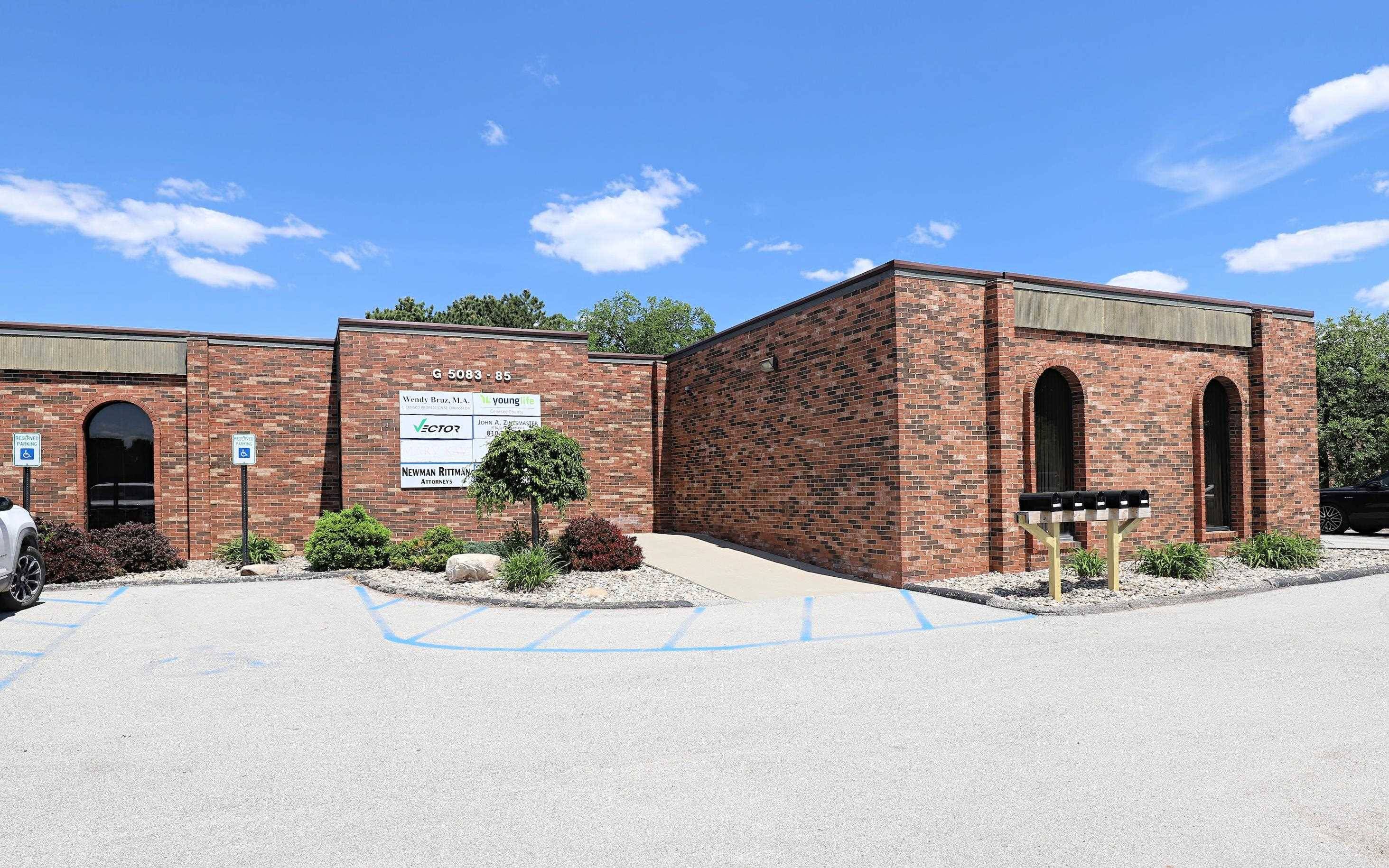 5083-5085 Miller RD, Flint Twp, MI 48507