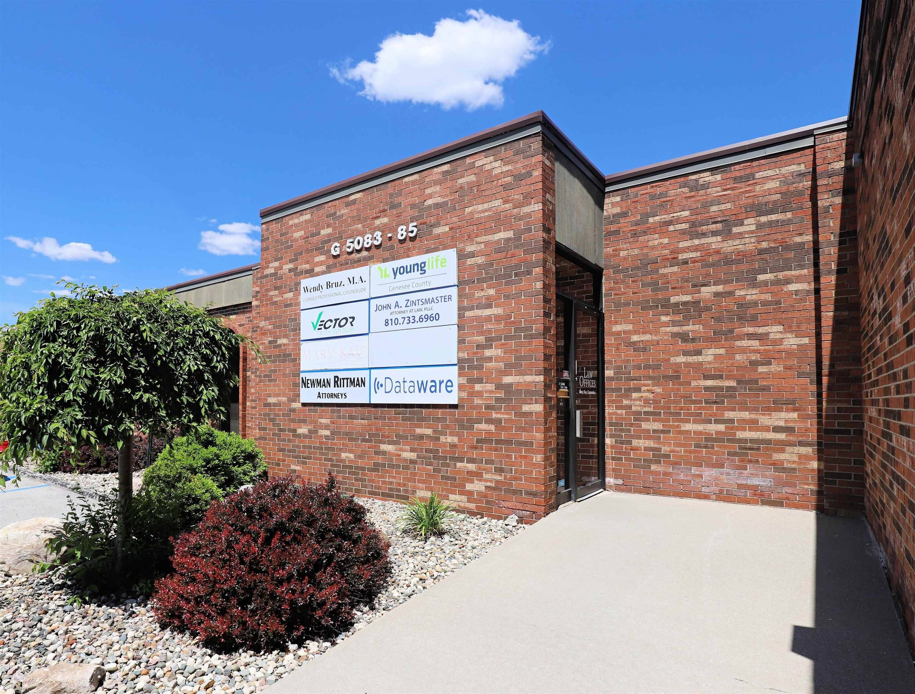 5083-5085 Miller RD, Flint Twp, MI 48507