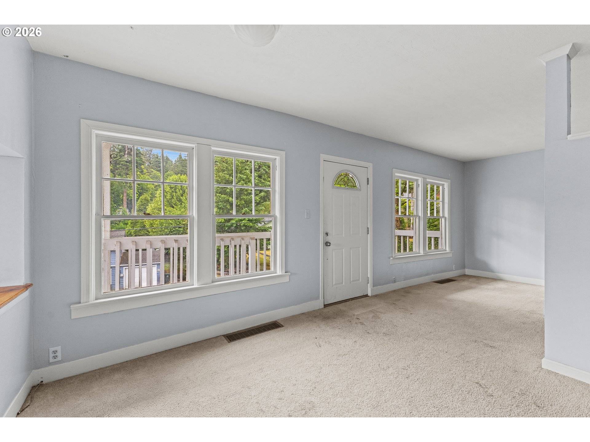 1688 N 8TH ST, Coos Bay, OR 97420