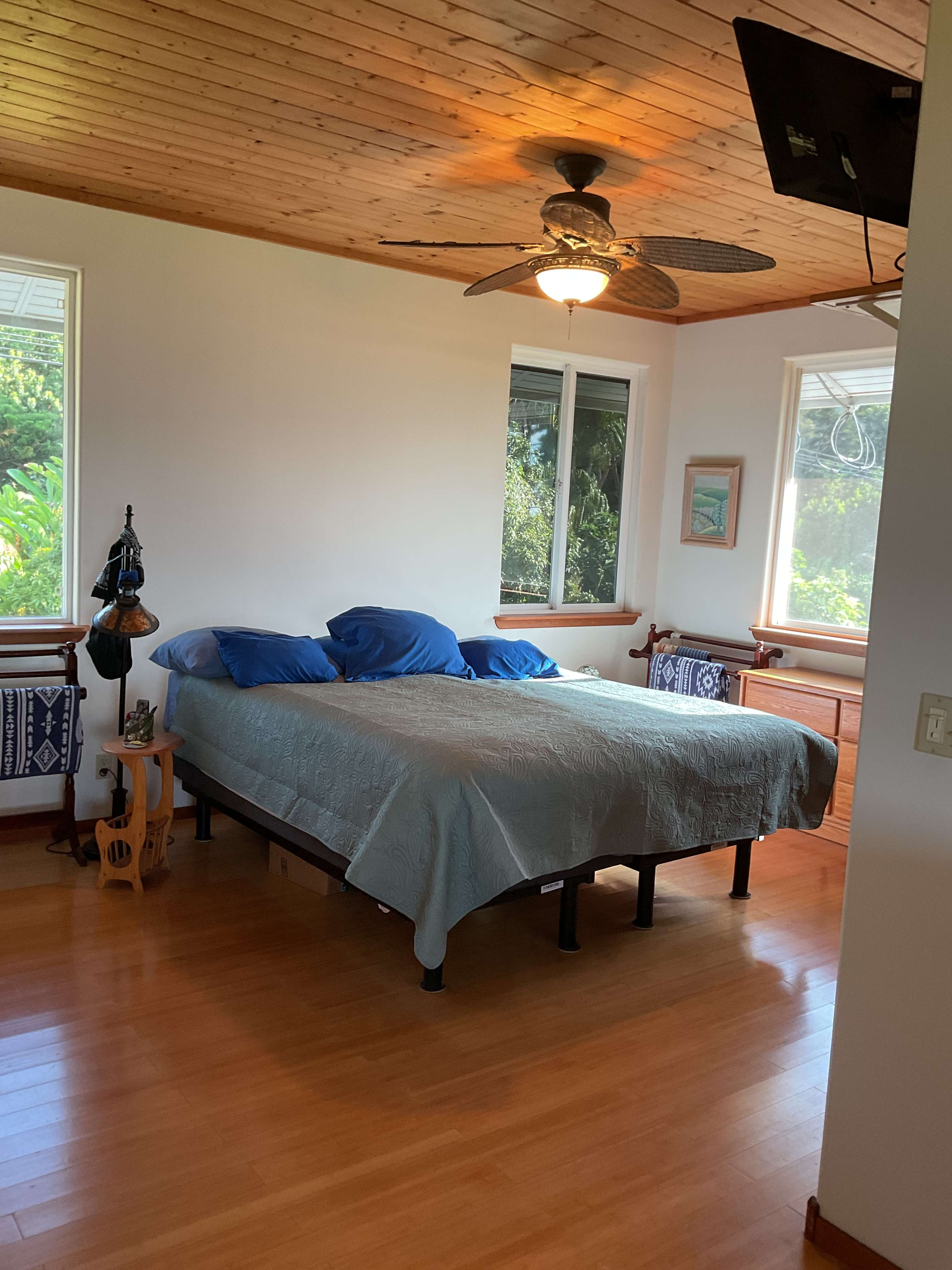 94-6311 KAMAOA RD, Naalehu, HI 96772