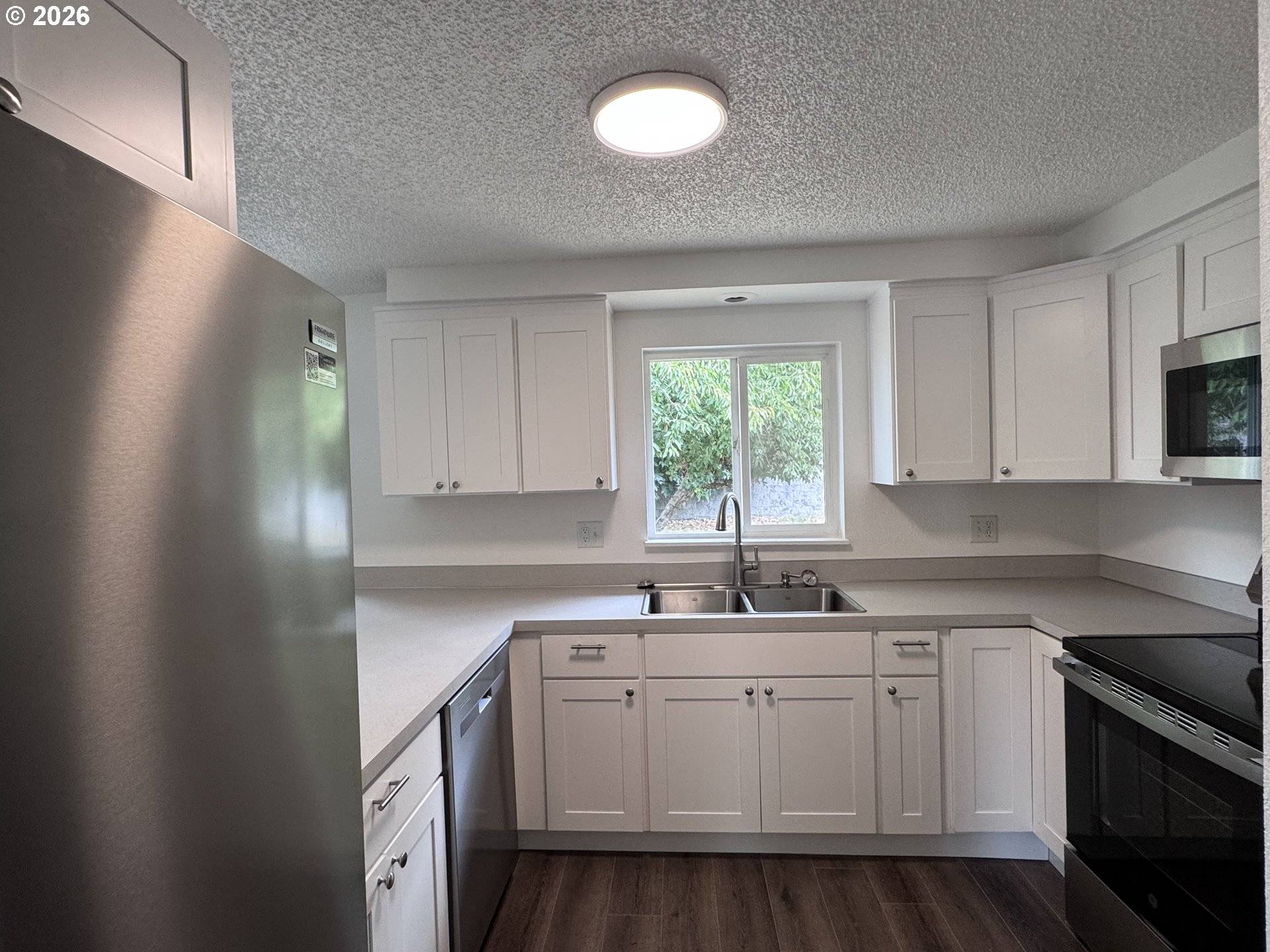 2688 CENTENNIAL BLVD, Springfield, OR 97477