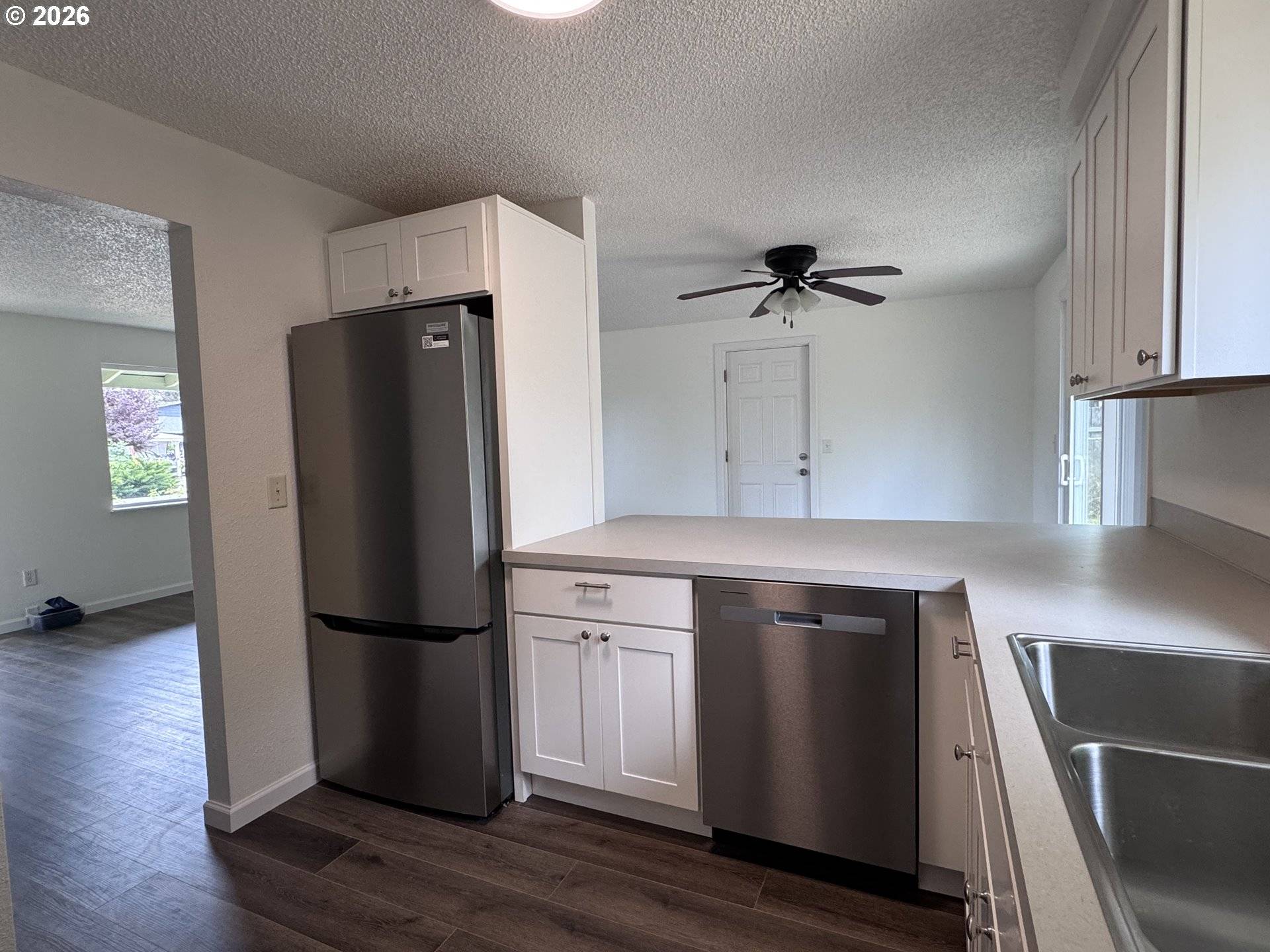 2688 CENTENNIAL BLVD, Springfield, OR 97477