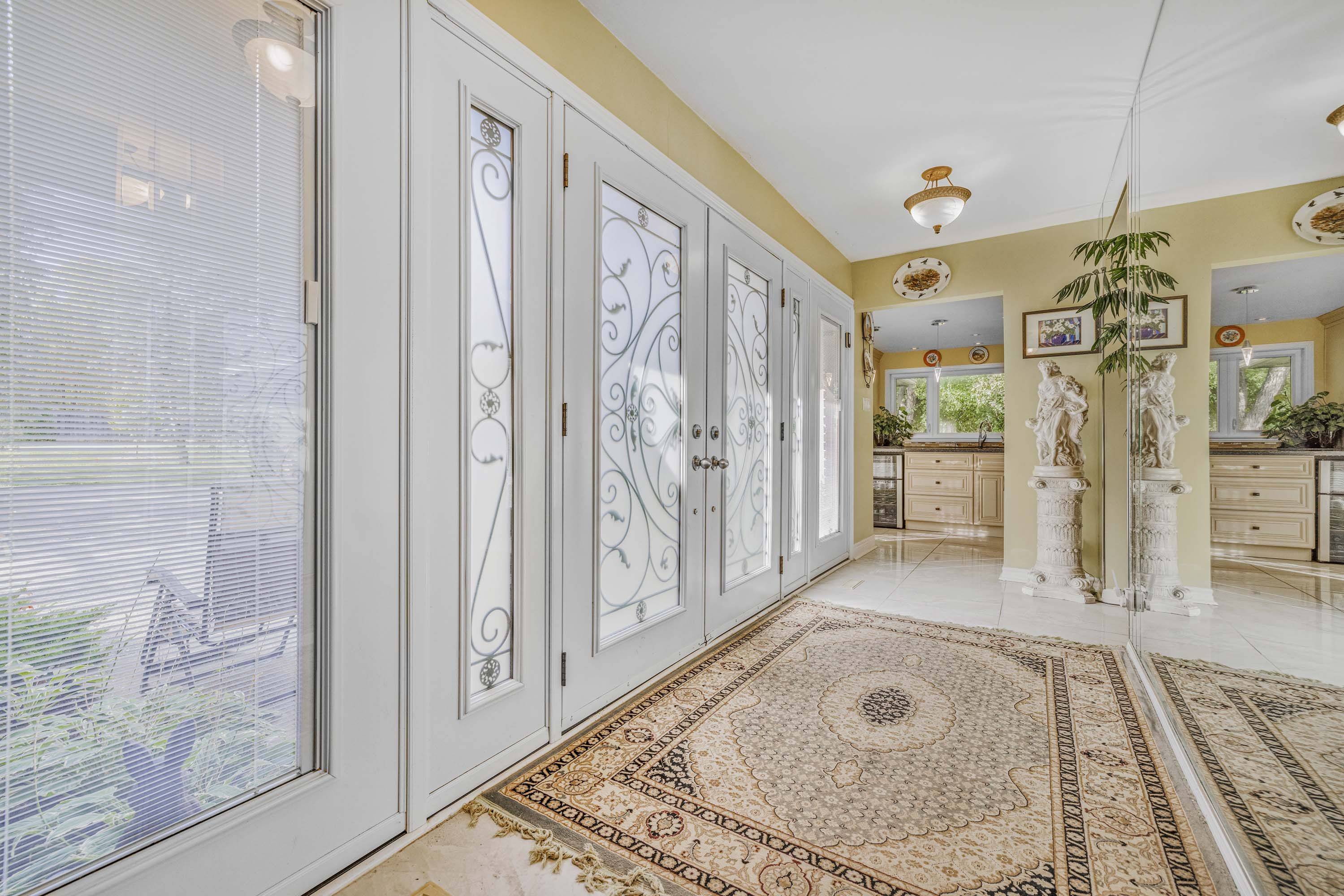 9799 Warden AVE, Markham, ON L6C 1M6