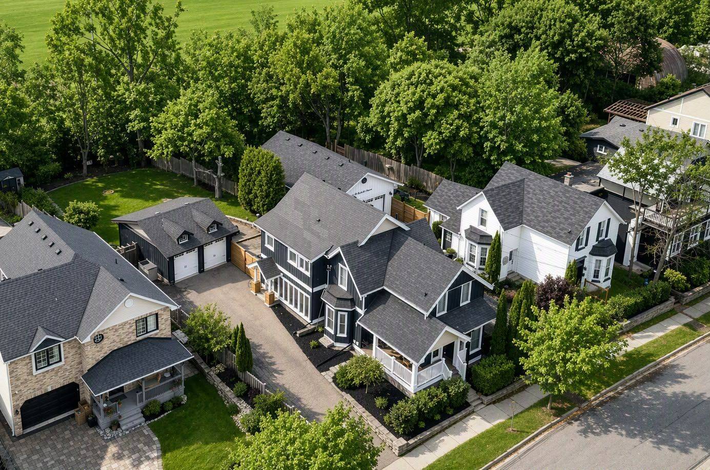 56 Machell AVE, Aurora, ON L4G 2R7