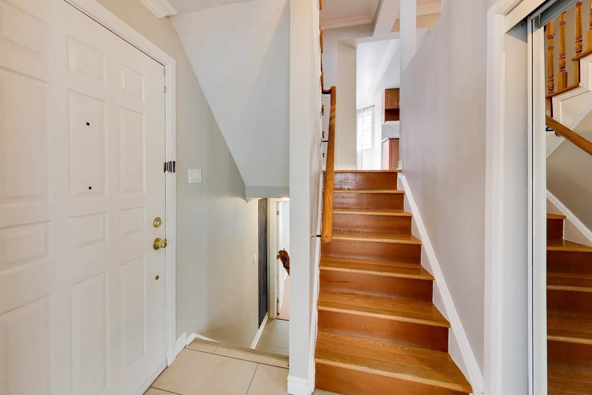 95 Weldrick RD #74, Richmond Hill, ON L4C 0H6