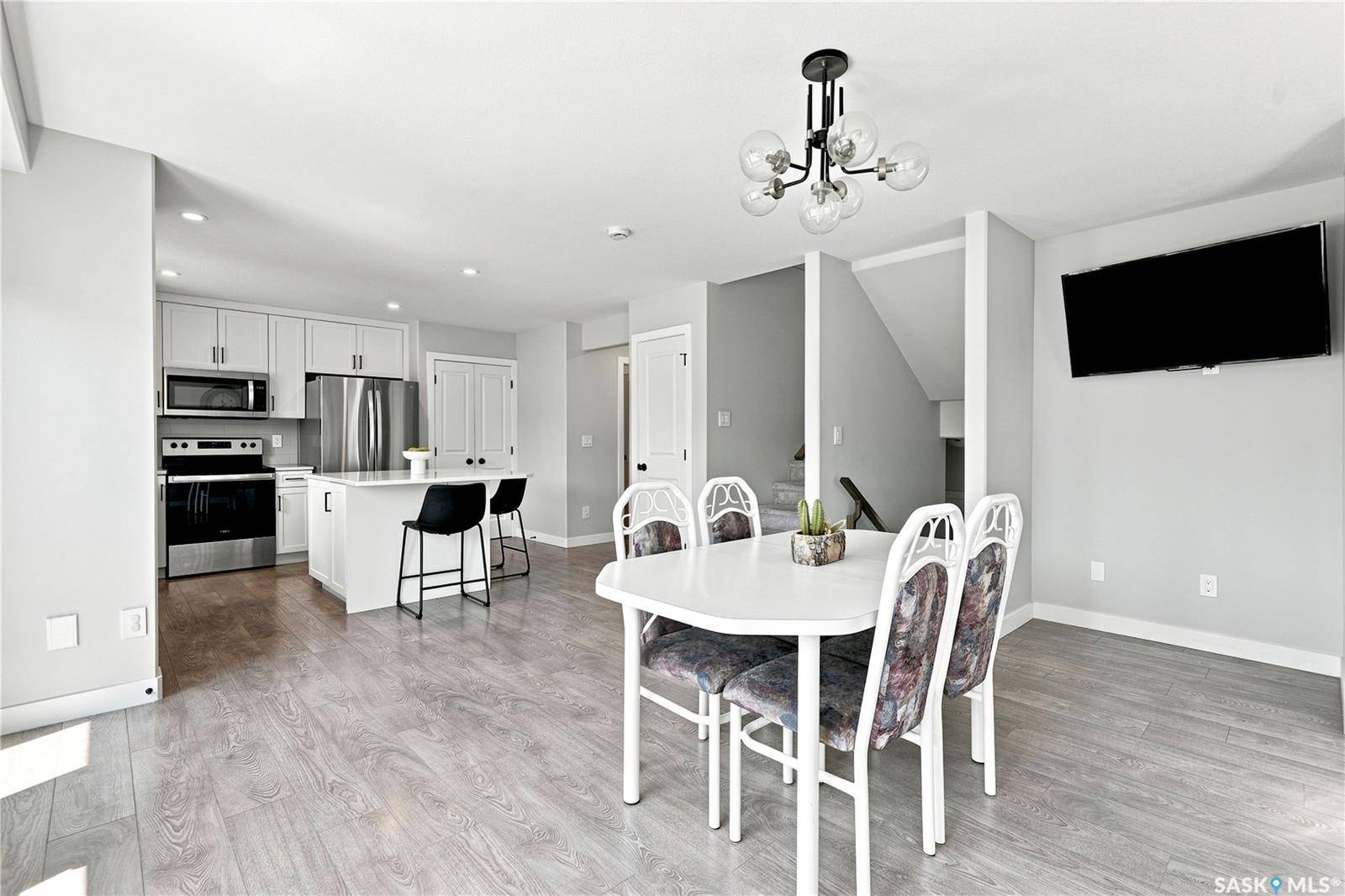 136 Thakur STREET, Saskatoon, SK S7W 0Z6
