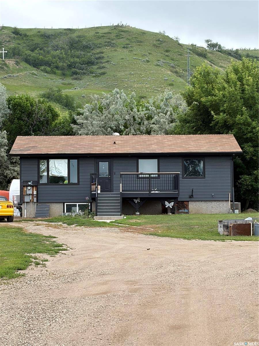 4 Mission BAY, Lebret, SK S0G 2Y0