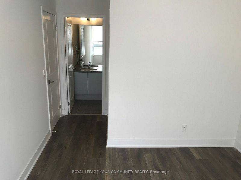 297 Oak Walk DR #1010, Oakville, ON L6H 6Z3