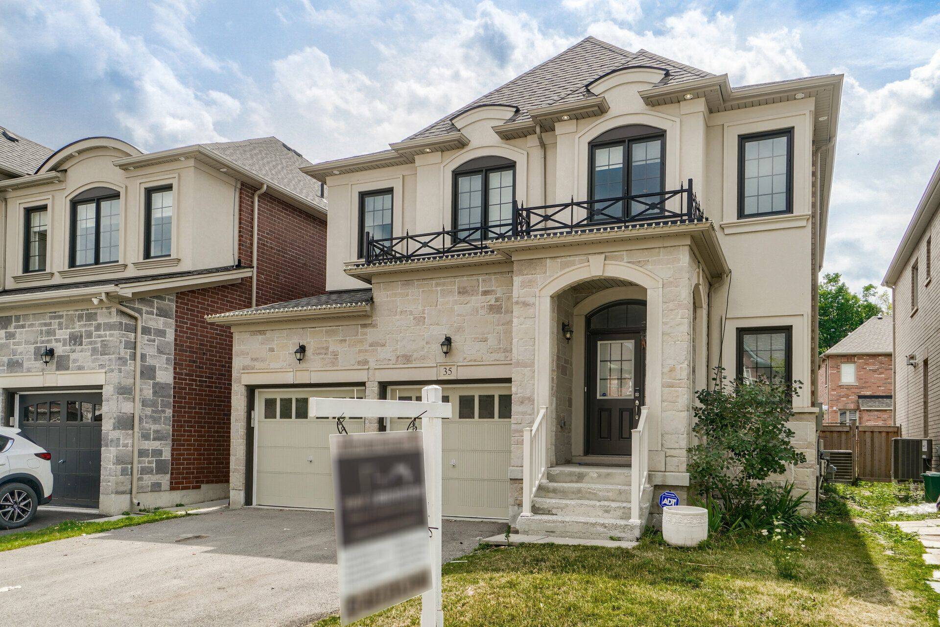 35 Little Britain- BSMT CRES, Brampton, ON L6Y 0Y3