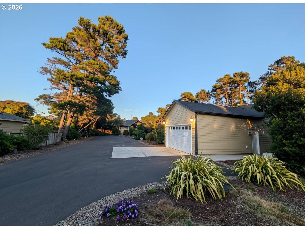 87932 LIMPIT LN, Florence, OR 97439