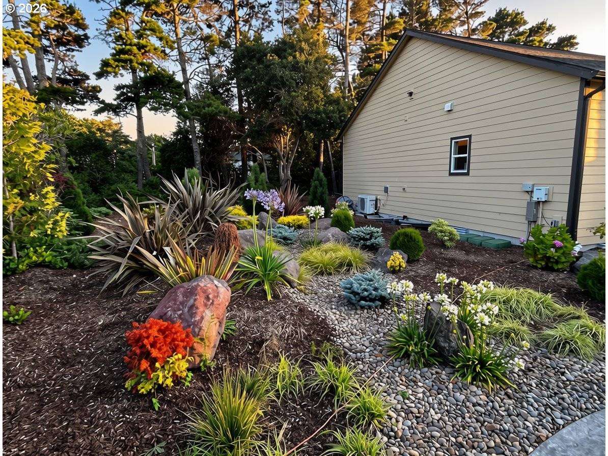 87932 LIMPIT LN, Florence, OR 97439