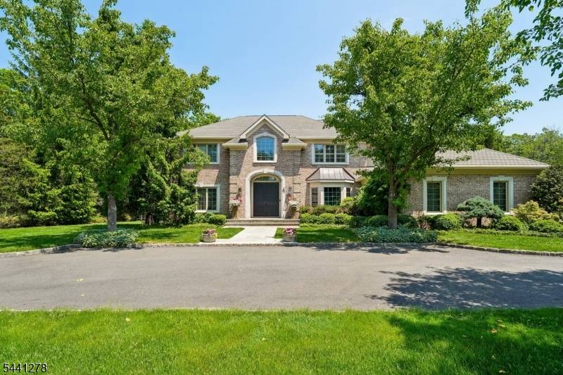 4 Brayton Rd, Livingston Twp., NJ 07039