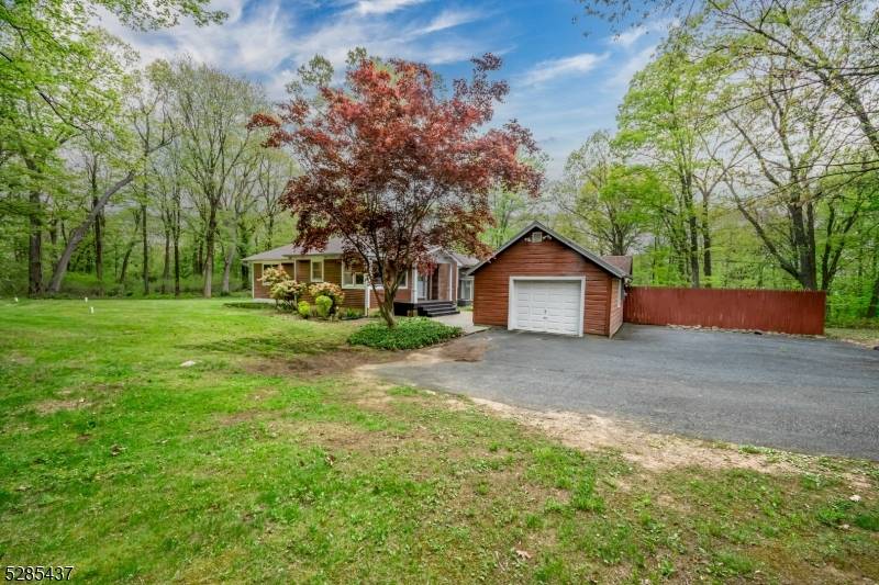 101 Drakestown Rd, Washington Twp., NJ 07840