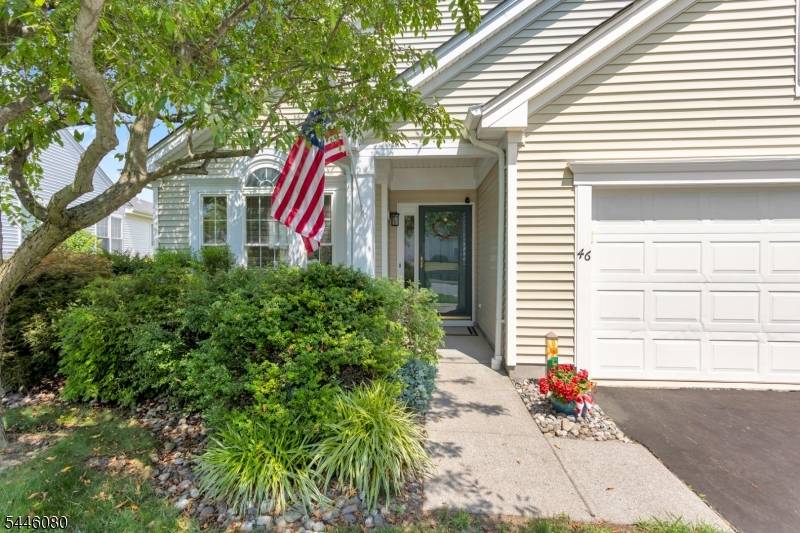 46 Kensington Cir, White Twp., NJ 07823