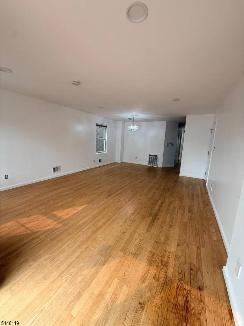 154 Mcadoo Ave, Jersey City, NJ 07305