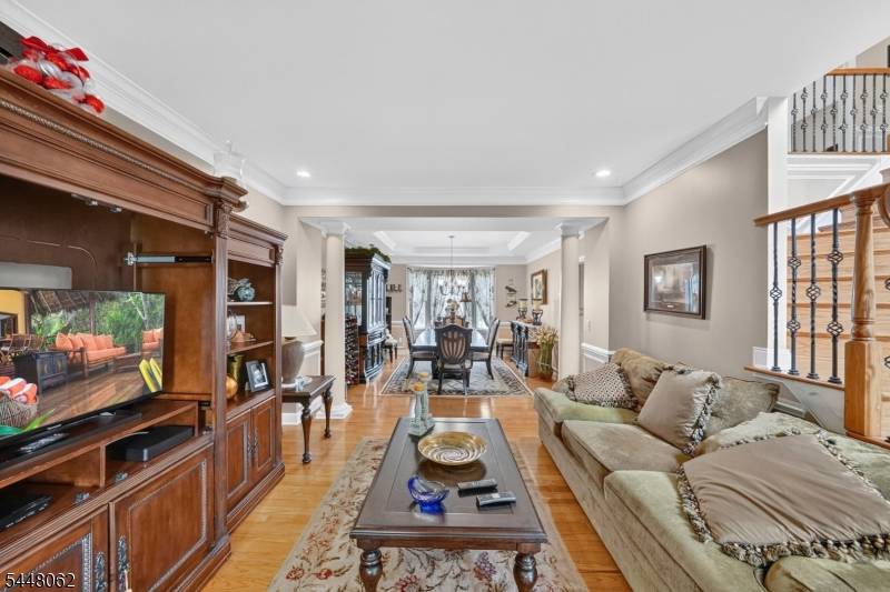 50 Albert Dr, Union Twp., NJ 08809