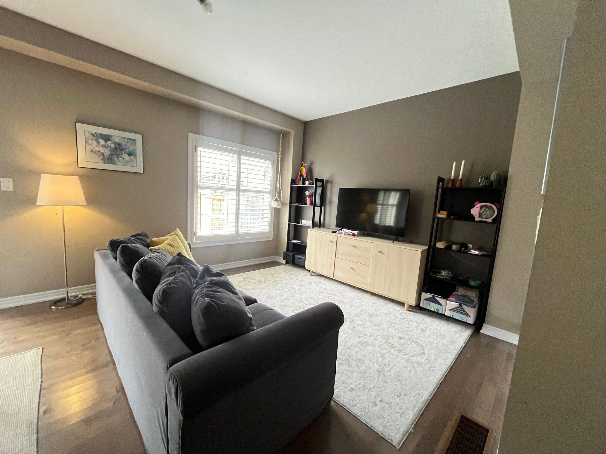 45 Royal Winter DR #25, Hamilton, ON L0R 1C0
