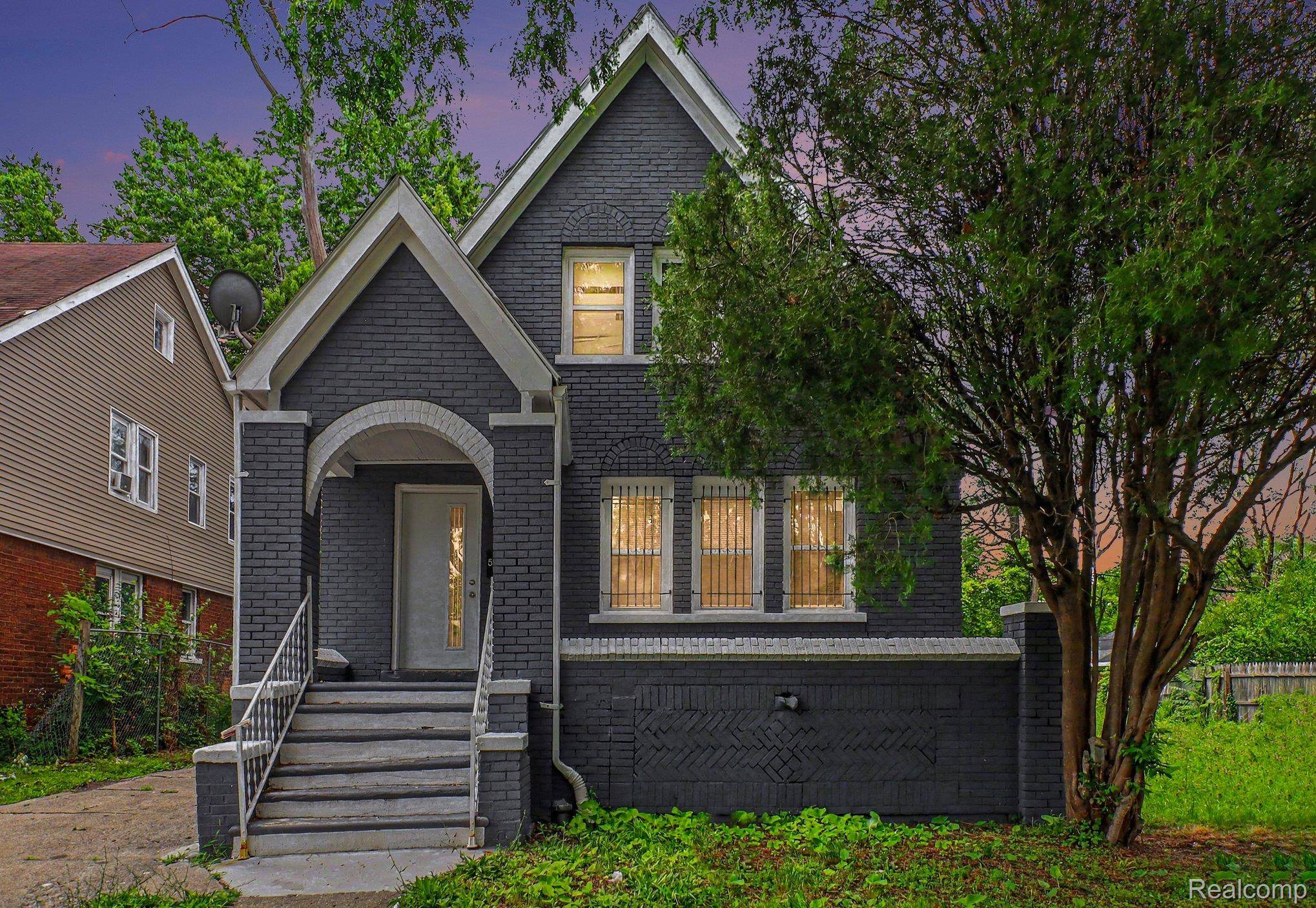 5217 Lakeview ST, Detroit, MI 48213