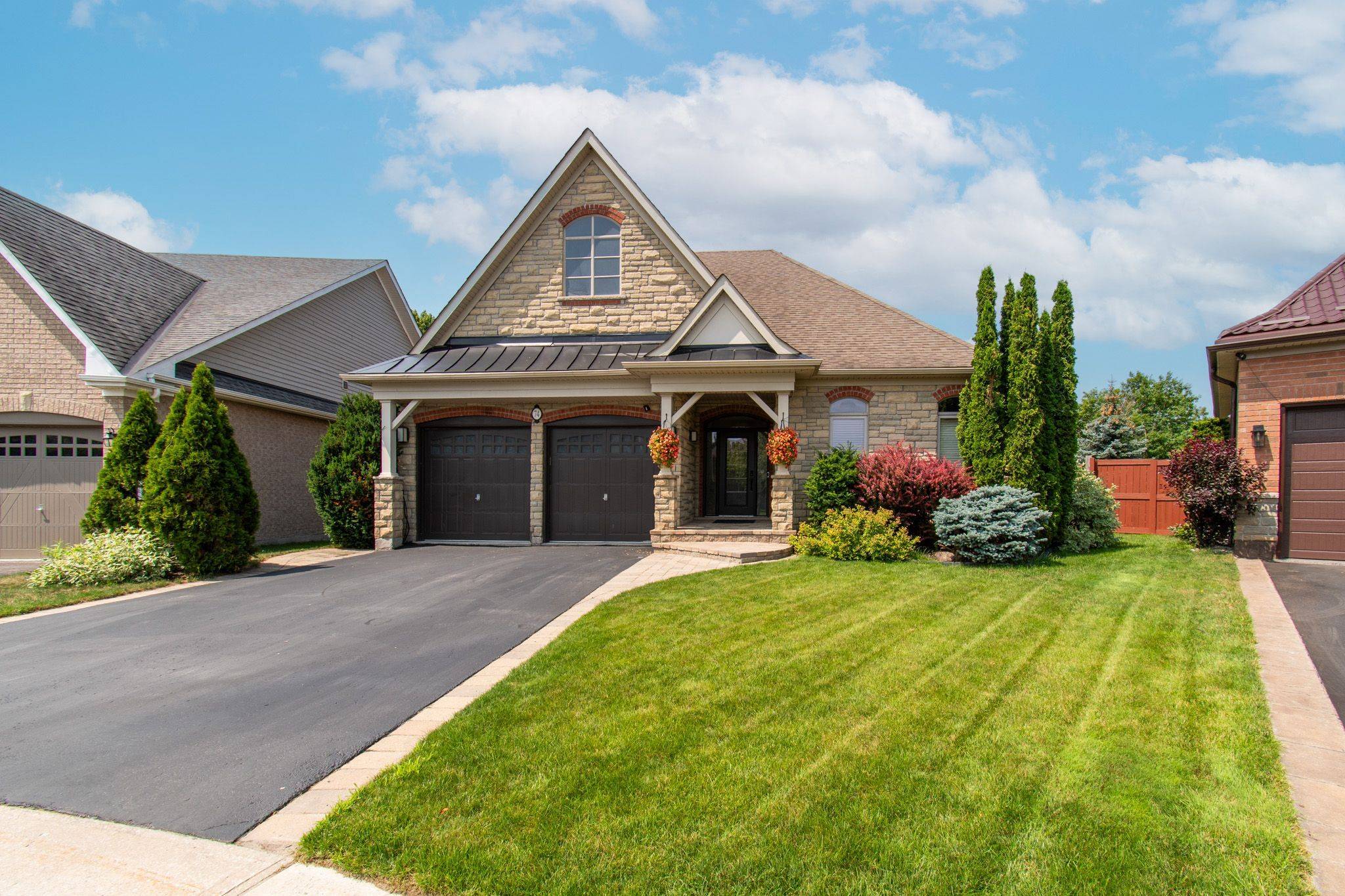 74 Royal Park BLVD, Barrie, ON L4N 6M7