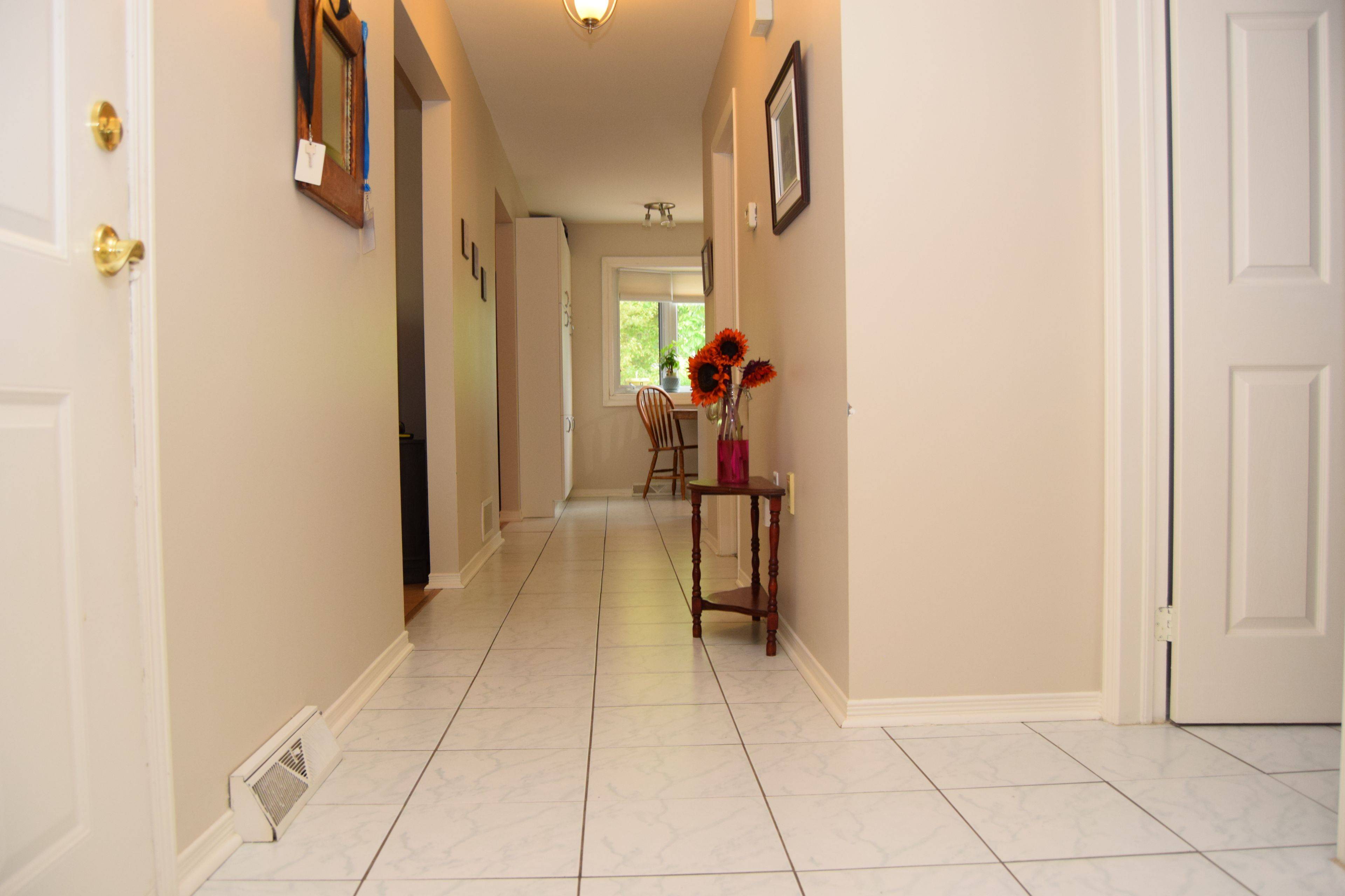 9 Empire BLVD, Prince Edward County, ON K0K 3L0