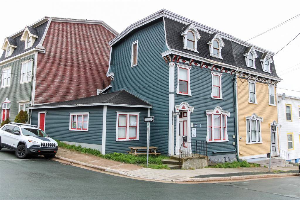 28 COCHRANE Street, St. John`s, NL A1C 3L3