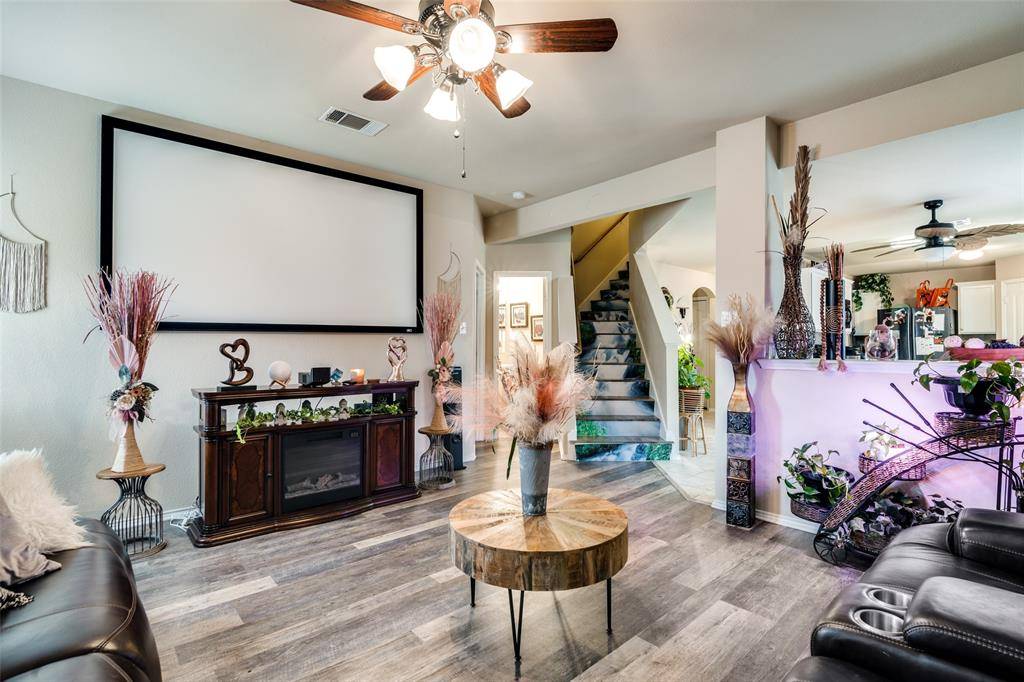 2209 Torch Lake Drive, Forney, TX 75126